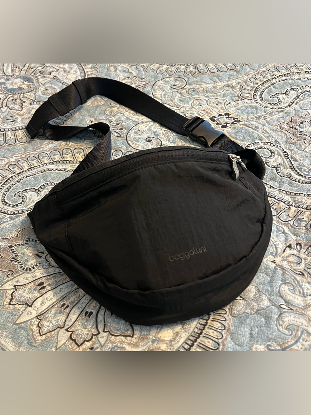 Baggallini Black Crossbody Belt Bag - Picture 8 of 11